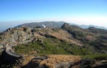Family Getaway Mount Abu Tour Package for 5 Days