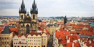 Pleasurable 8 Days Prague, Frankfurt, Amsterdam with Berlin Holiday Package