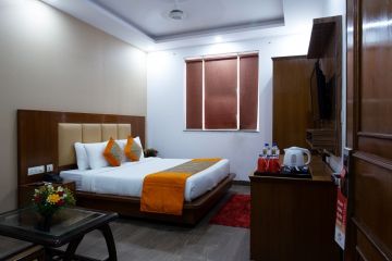 Heart-warming 8 Days 7 Nights Delhi, Agra, Ranthambore and Awaneri Enjoy Old Temple And Village Tour Tour Package