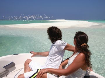 Best 4 Days Male and Alif Dhaal Dhangethi Trip Package