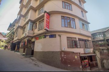 Pleasurable Drop At Bagdogra Tour Package for 4 Days 3 Nights