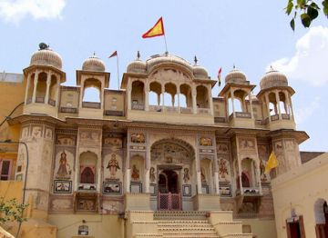 Amazing 3 Days Jaipur to Mandawa Holiday Package