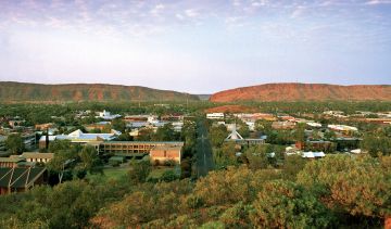 Experience Ayers Rock Tour Package for 8 Days from Melbourne