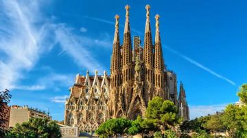 Heart-warming 5 Days 4 Nights Madrid with Barcelona Holiday Package