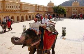 Experience 3 Days Jaipur Holiday Package