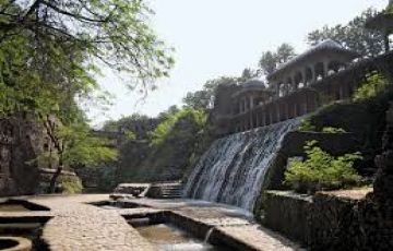 Heart-warming Chandigarh Tour Package for 2 Days