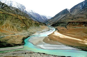 Heart-warming 4 Days 3 Nights Leh Holiday Package