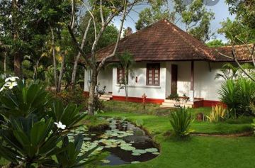 Experience 6 Days 5 Nights Munnar, Alleppey with Marari Beach Vacation Package