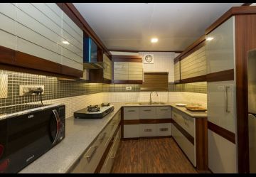 Experience 6 Days 5 Nights Munnar, Alleppey with Marari Beach Vacation Package