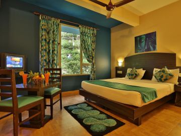 Amazing 5 Days Alleppey to Thekkady Holiday Package