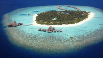 Ecstatic 4 Days 3 Nights Male Vacation Package