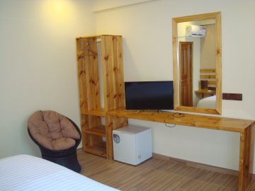 Beautiful Male Tour Package for 4 Days