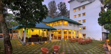 Family Getaway 7 Days Munnar, Alleppey and Varkala Trip Package