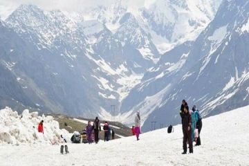 Experience 6 Days 5 Nights Rohtang Trip Package