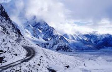 Ecstatic 4 Days Chandigarh and Manali Vacation Package