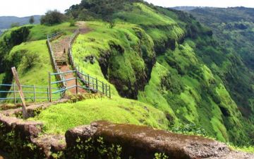 Pleasurable Panchgani Tour Package for 3 Days from Mahabaleshwar