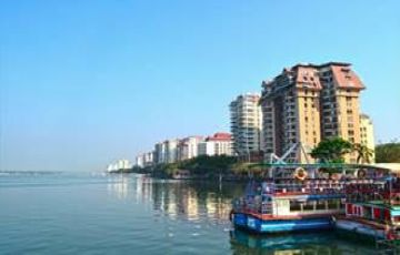 Experience 6 Days Cochin, Munnar and Thekkady Tour Package