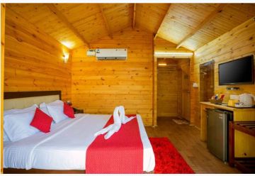 Family Getaway Delhi Tour Package for 4 Days 3 Nights