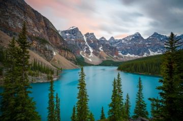 Heart-warming 6 Days 5 Nights Calgary, Lake Louise with Jasper Vacation Package