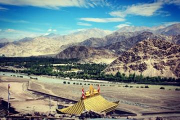 Memorable 5 Days 4 Nights Leh, Nubra with Pangong Vacation Package