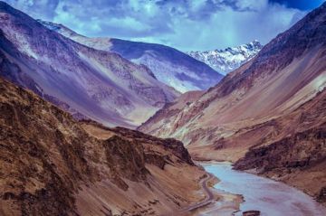 Beautiful 4 Days Leh Tour Package