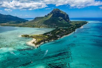 Heart-warming 8 Days 7 Nights Mauritius Holiday Package