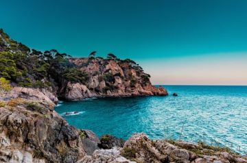 Beautiful Valencia Tour Package for 8 Days from Madrid