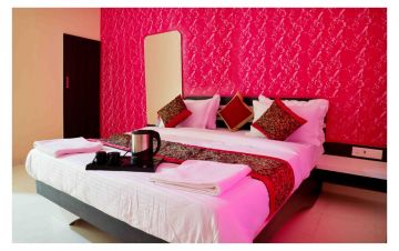 Pleasurable 3 Days Jaisalmer to Jaisalmer Desert Camp Holiday Package