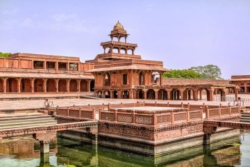 Beautiful 2 Days Agra and Fatehpur Sikri Trip Package