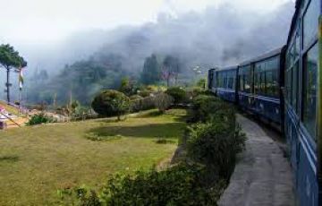 Heart-warming 5 Days 4 Nights Bagdogra, Pelling and Darjeeling Vacation Package