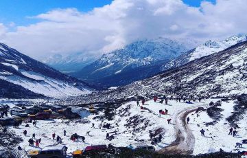 Memorable 7 Days 6 Nights Gangtok, Lachung, Darjeeling with Siliguri Holiday Package