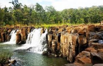 Beautiful 14 Days PHNOM PENH to Siem Reap Tour Package