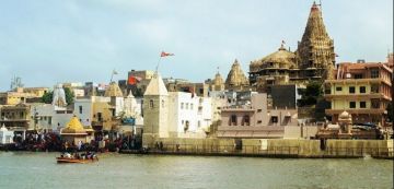 Family Getaway 3 Days 2 Nights Mathura Tour Package