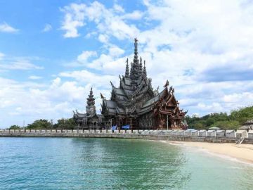 Splendid 6 Days Tour Package from Phuket to Bangkok