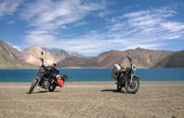 Family Getaway Leh Tour Package for 7 Days 6 Nights