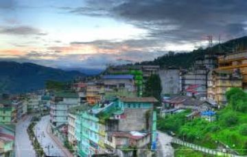 Beautiful 8 Days Bagdogra, Gangtok, Tsomgolake with Lachung Holiday Package