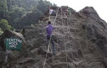 Pleasurable 5 Days Darjeeling to Pelling Vacation Package