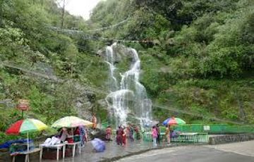 Best 7 Days 6 Nights Bagdogra, Gangtok, Lachung and Darjeeling Holiday Package