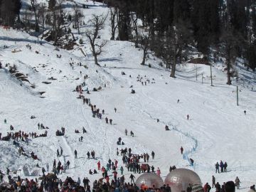 Family Getaway 4 Days 3 Nights Manali, Shimla with Chandigarh Tour Package