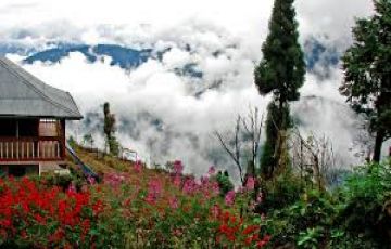 Pleasurable Lachung Tour Package for 5 Days