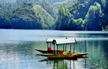 Beautiful 6 Days Cochin, Munnar with Thekkady Tour Package