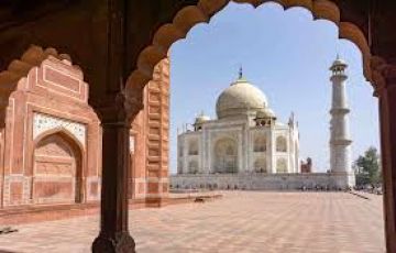 Heart-warming 8 Days Delhi to Allahabad Trip Package