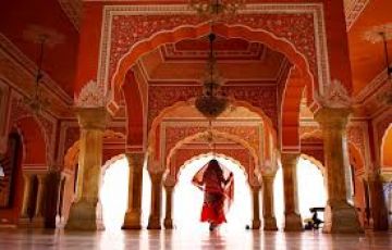 Experience 8 Days 7 Nights Delhi, Mathura with Allahabad Tour Package