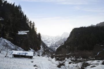 Pleasurable 5 Days Manali with Drive From Manali To Delhi Holiday Package