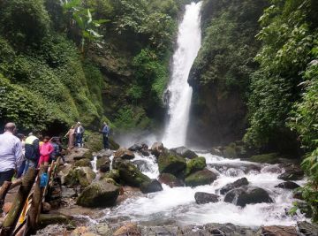 5 Days 4 Nights Darjeeling Trip Package