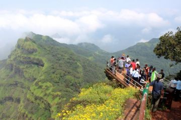 Experience 2 Days Mahabaleshwar Trip Package