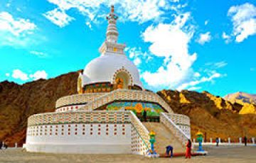 5 Days 4 Nights Leh Tour Package by HelloTravel In-House Experts