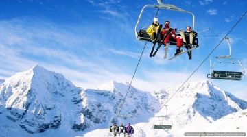 Magical 3 Days 2 Nights Auli and Delhi Holiday Package