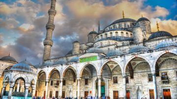 Experience 7 Days 6 Nights Istanbul Holiday Package