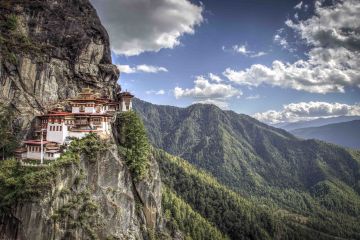 Magical 7 Days Phuentsholing, Thimphu, Paro and Bagdogra Trip Package
